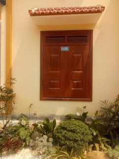 CỬA SỔ VÂN GỖ KING BAC 05